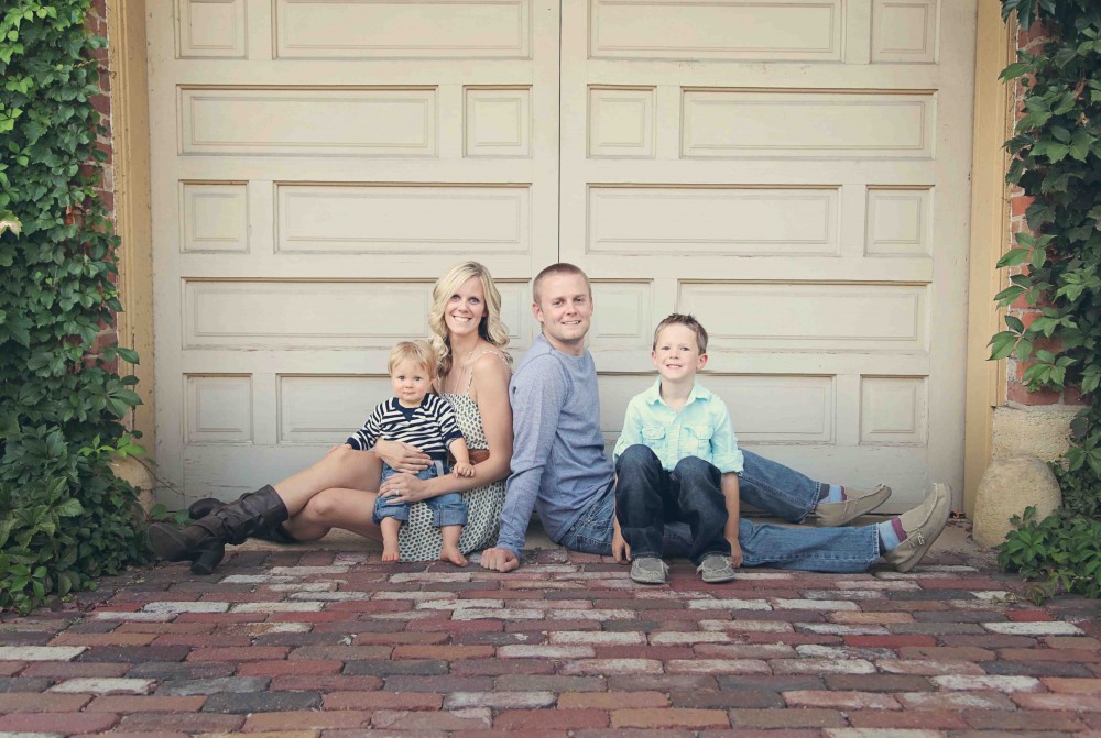 Family christmas picture ideas at home. Family christmas picture ideas at home.