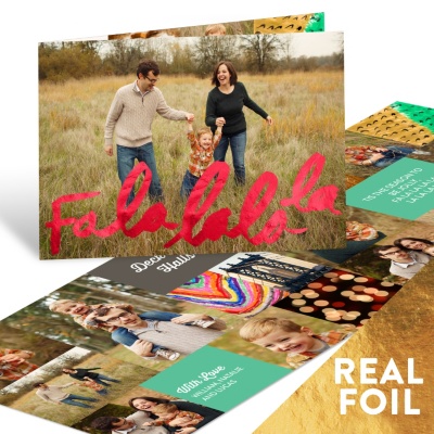 These new foil Christmas cards from @peartreegreet will add the perfect shine to this year's cards! #holidayphotocards #foil #Christmascards Foil Christmas cards