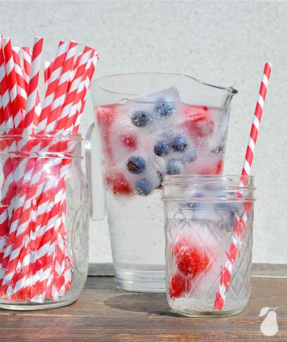 These 4th of July food ideas will help you create a patriotic dish for your upcoming gathering! #4thofJuly #food 4th of July food ideas drinks