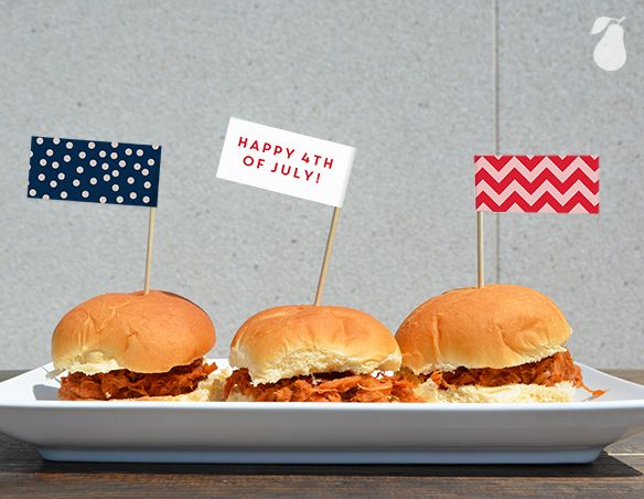 These 4th of July food ideas will help you create a patriotic dish for your upcoming gathering! #4thofJuly #food 4th of July food ideas pulled pork