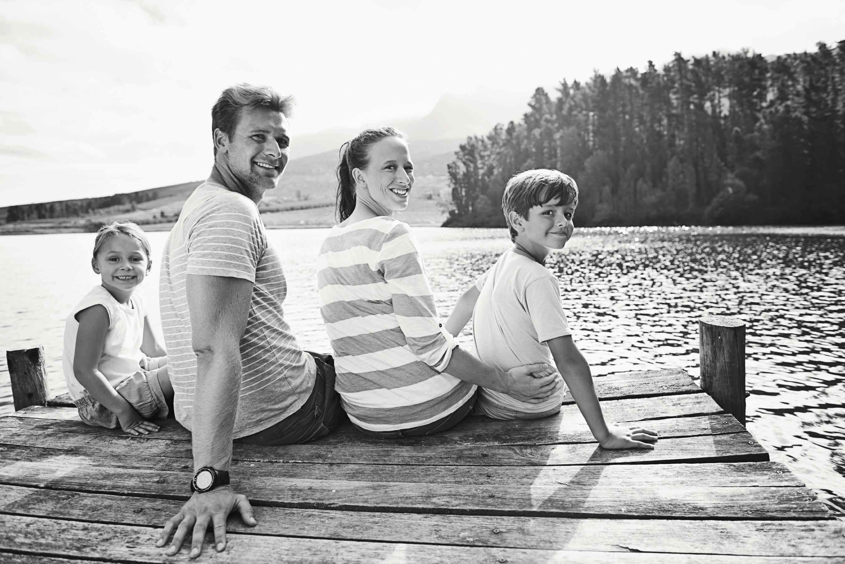 Living Room Family Pics Ideas family photo ideas capture summer fun pear tree vacation