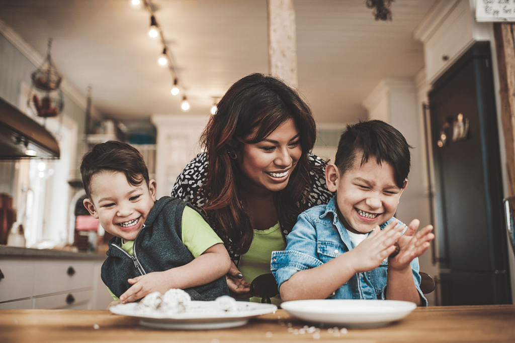 Check out our Latin themed holiday cards that you can customize to show off your beautiful familia! Amor, Familia y Navidad